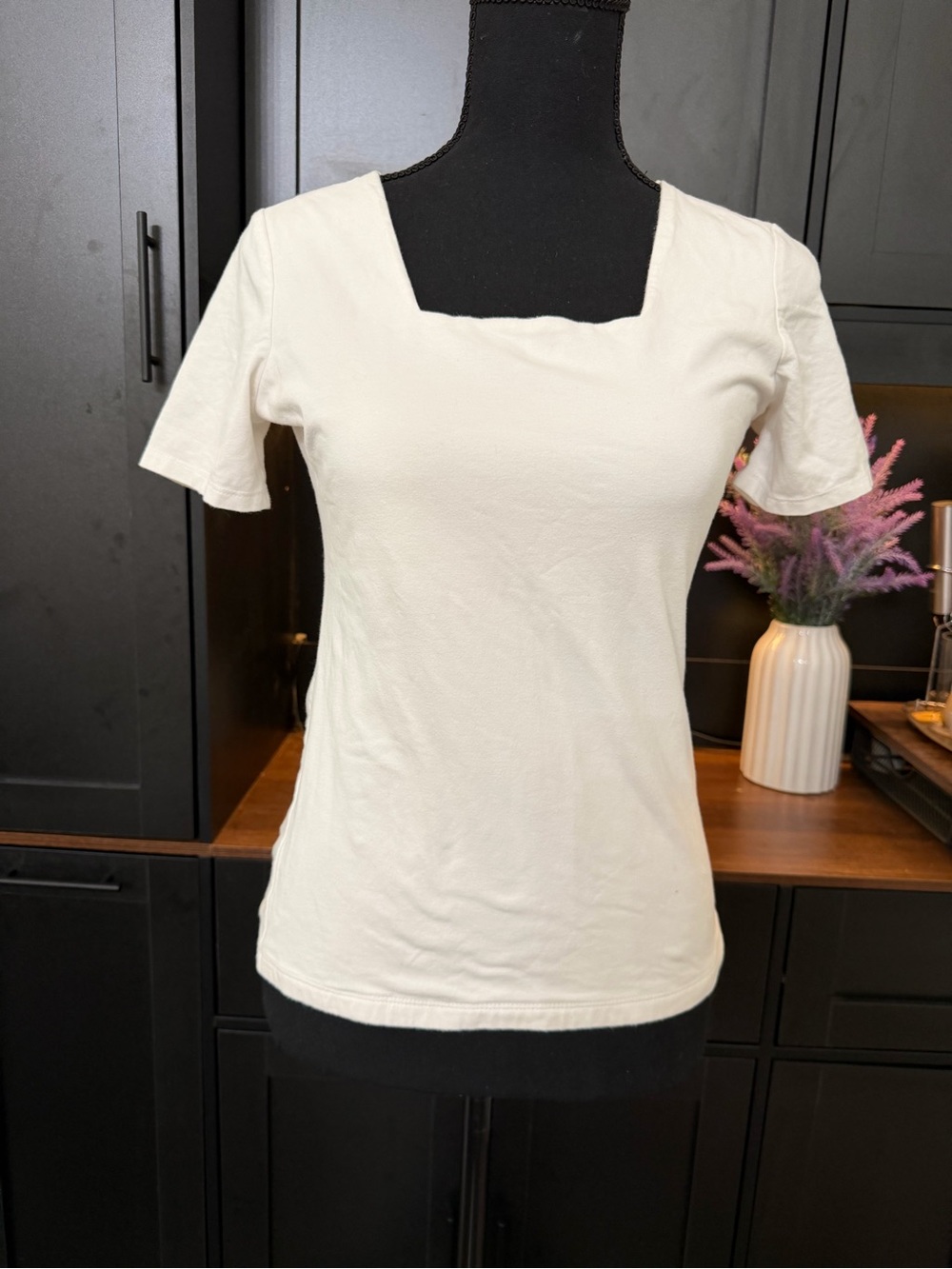Tahari White Square-Neck Short Sleeve Top